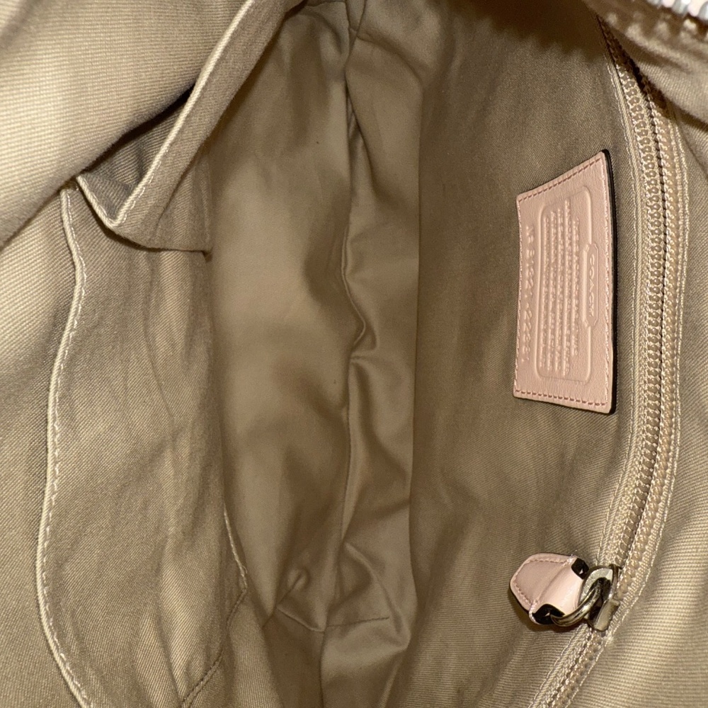 Pink leather Coach bag - Picture 6 of 6